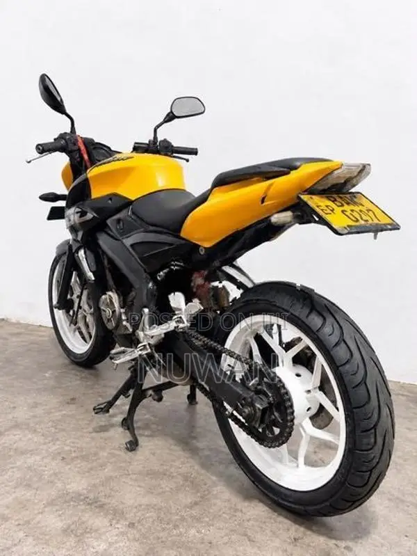 Bajaj Pulsar NS200 2013