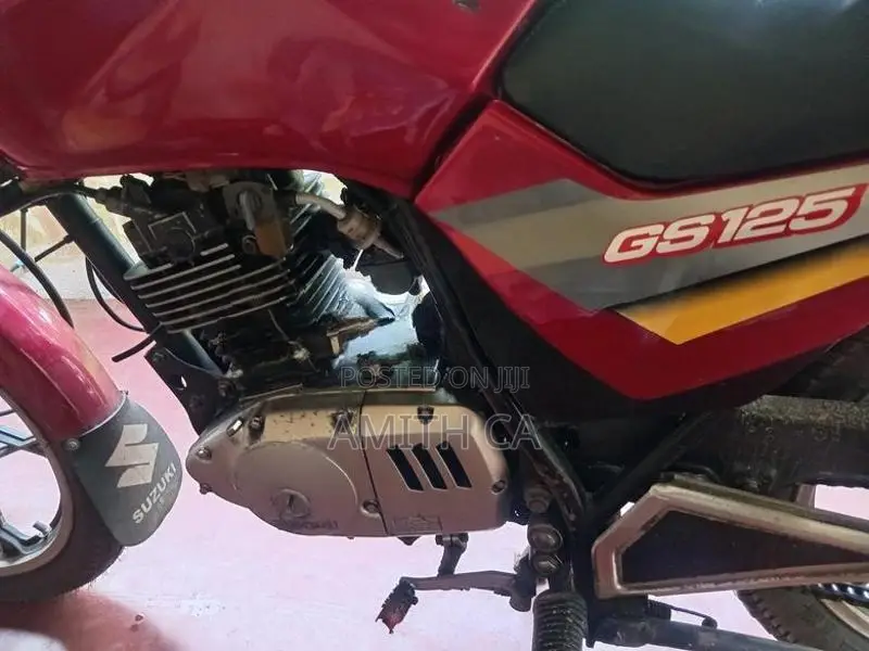 Suzuki GS 125 1998