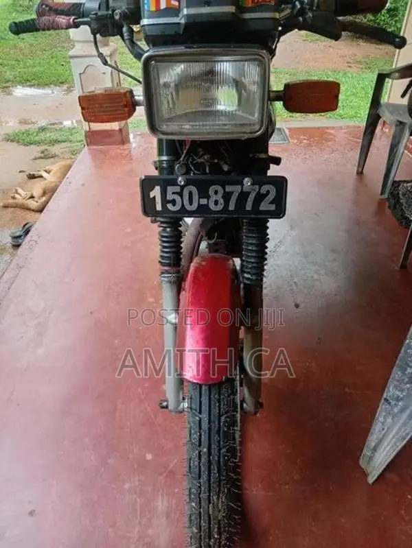 Suzuki GS 125 1998