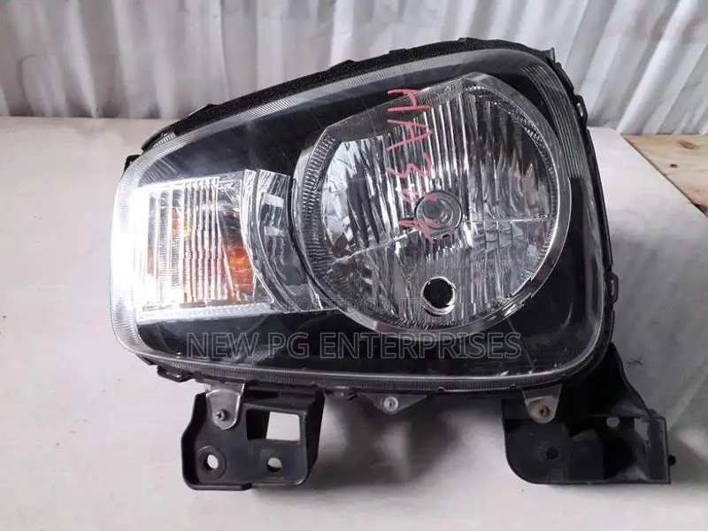 Suzuki Alto HA36 Headlight RHS
