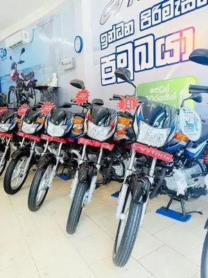 Bajaj CT100 ES 2026