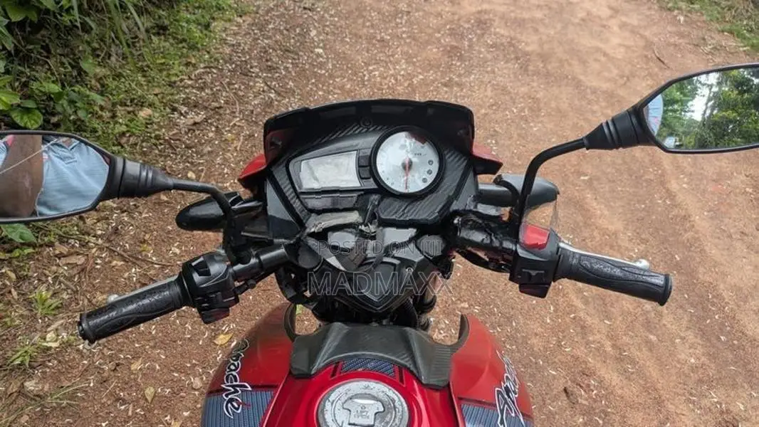 TVS Apache 2017