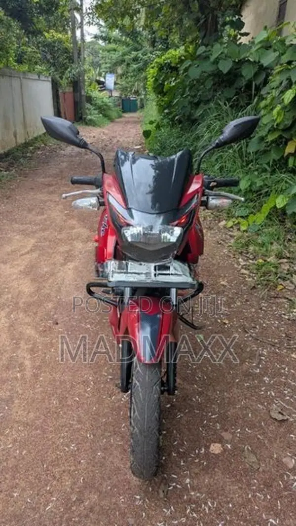 TVS Apache 2017