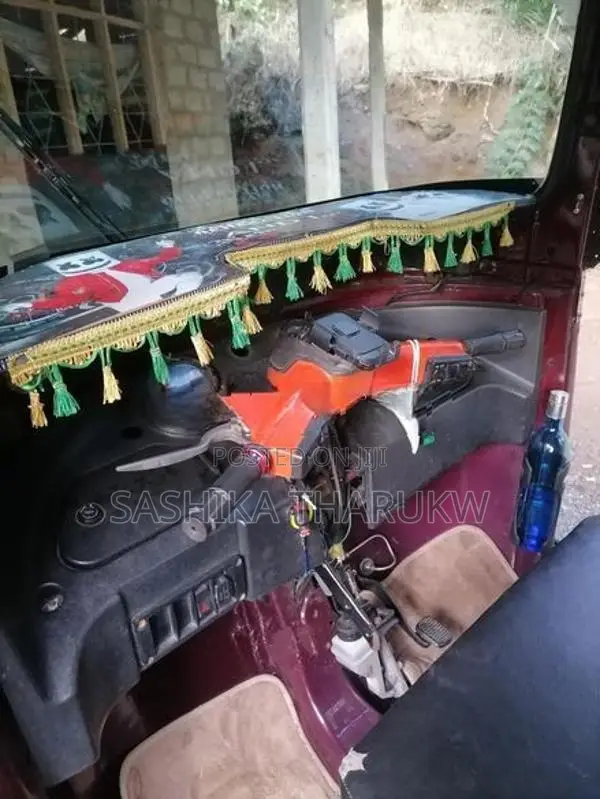 Bajaj RE 2stok Thewel 2004