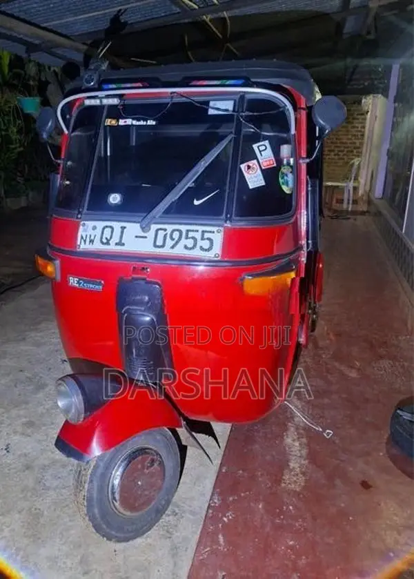 Bajaj RE 2006