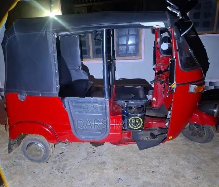 Bajaj RE 2006
