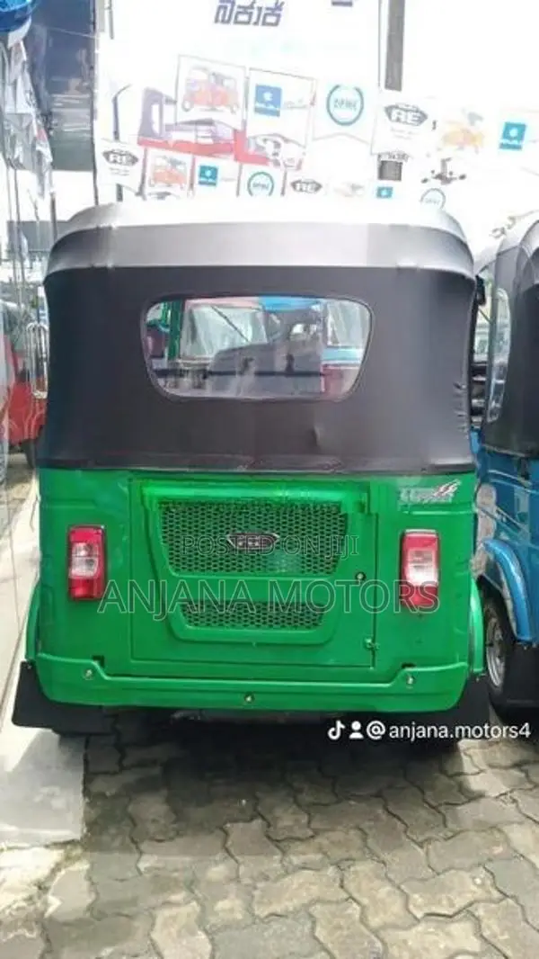 Bajaj RE 2026
