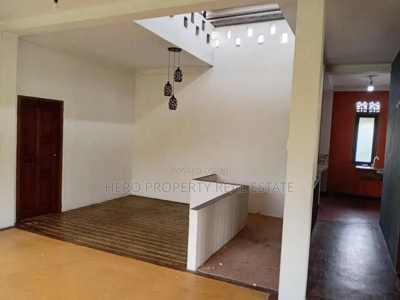 (CPR1009)Upstair House for Rent in Boralesgamuwa