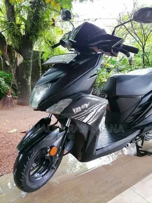 Yamaha Ray ZR 2018
