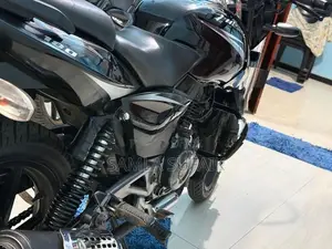 Bajaj Pulsar 180 2014