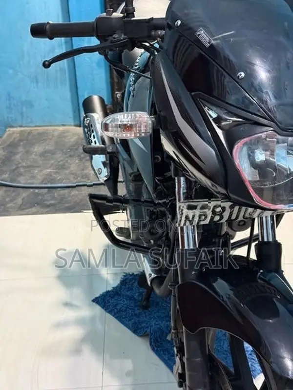 Bajaj Pulsar 180 2014