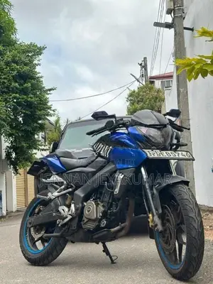 Bajaj Pulsar NS200 2016