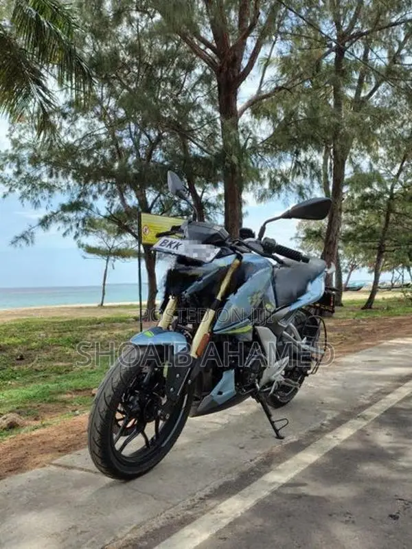 Bajaj Pulsar N160 (USD) 2025