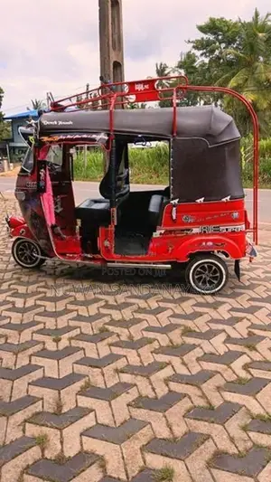 Bajaj RE 2002