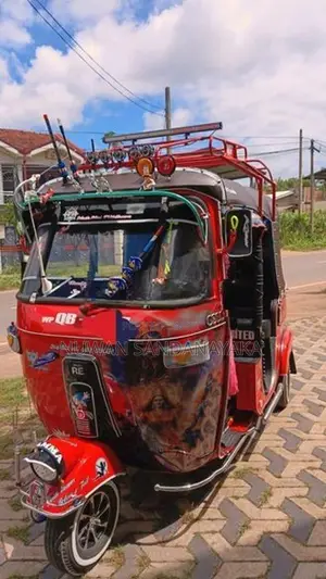 Bajaj RE 2002