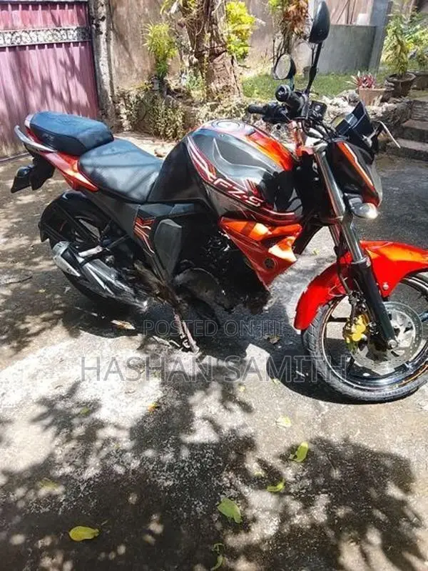 Yamaha FZs V2 2015