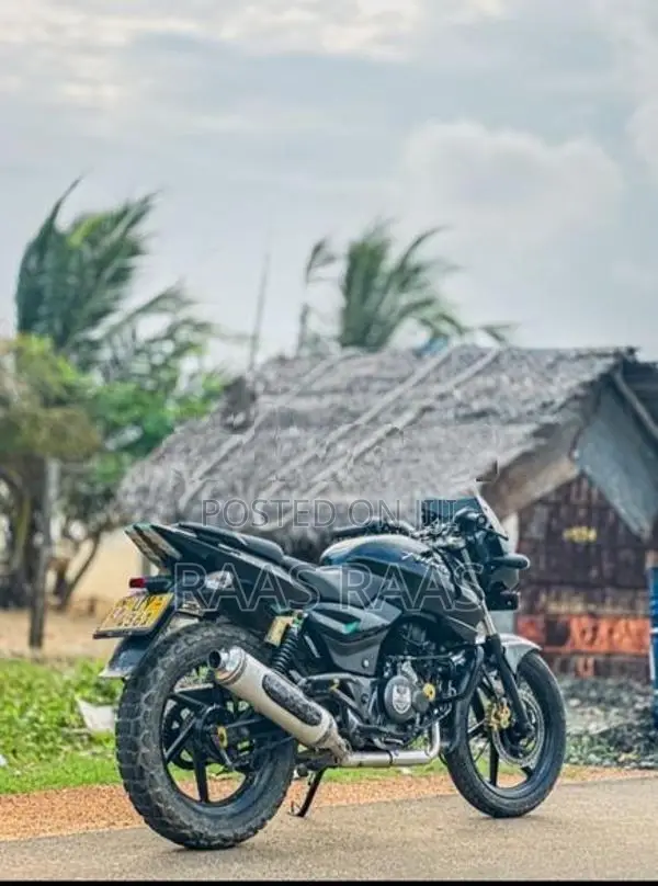 Bajaj Pulsar 200 2009