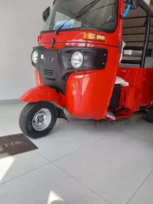 Bajaj RE 2026