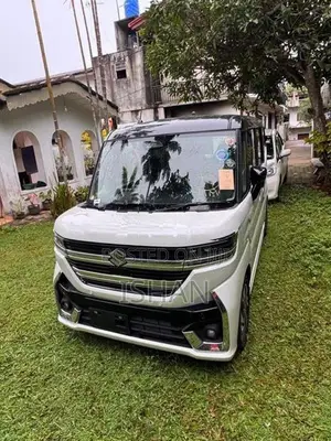 Suzuki Spacia Custom Z Turbo 2025