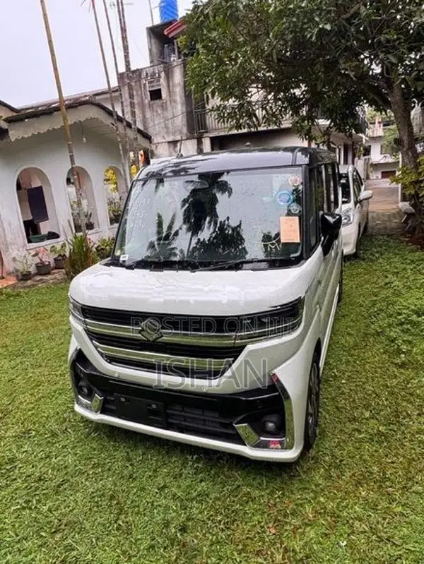 Suzuki Spacia Custom Z Turbo 2025