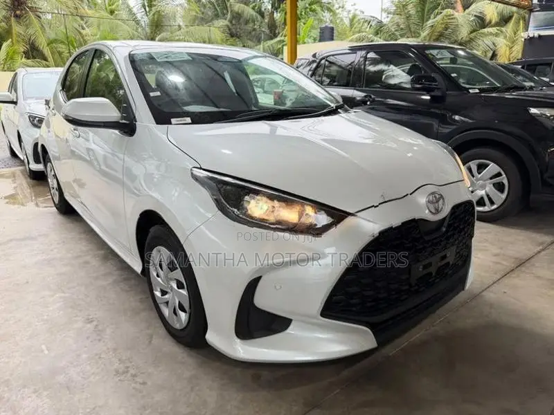 Toyota Yaris X Grade 2024
