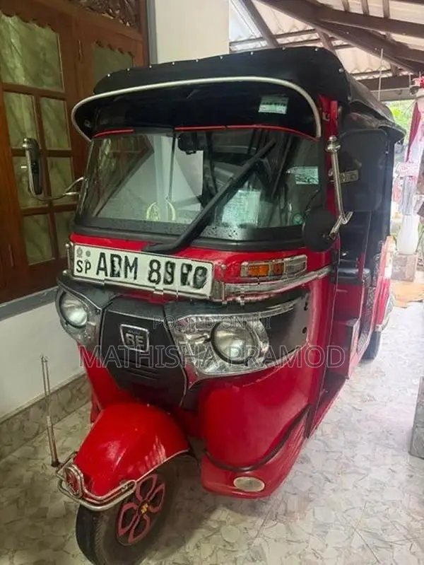 Bajaj RE 2016