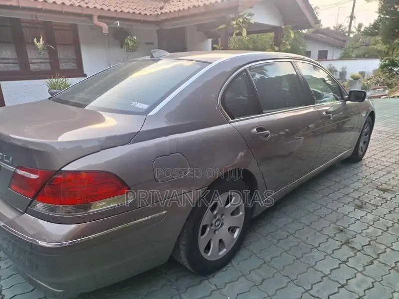 BMW 740Li 2005