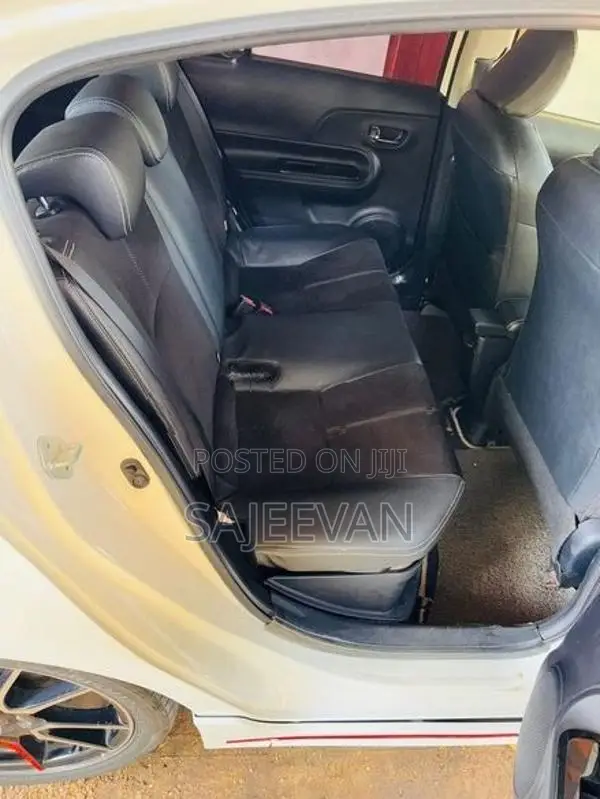 Toyota Aqua 2014