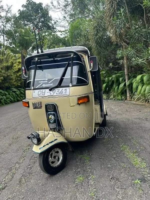 Bajaj RE 2006