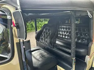 Bajaj RE 2006
