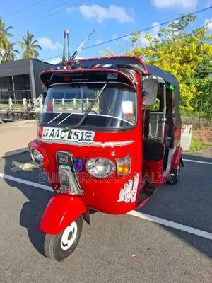 Bajaj RE 2012