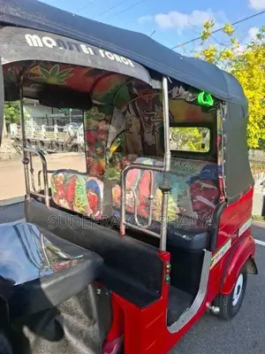 Bajaj RE 2012