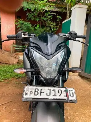 Bajaj Pulsar NS200 2017