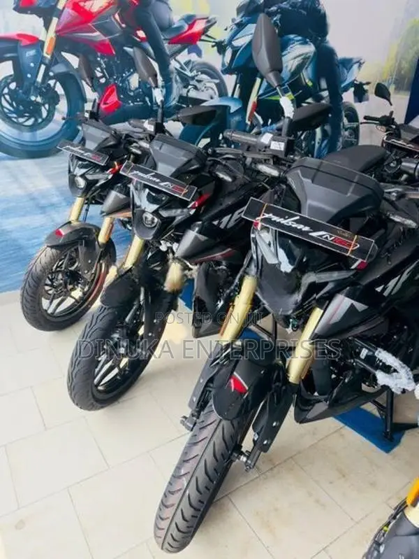 Bajaj Pulsar N160 Premium 2026