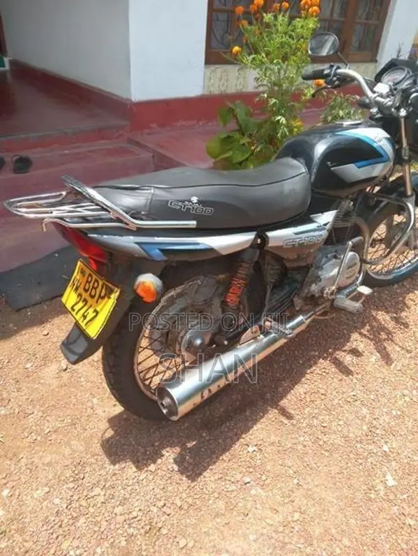 Bajaj CT100 2014