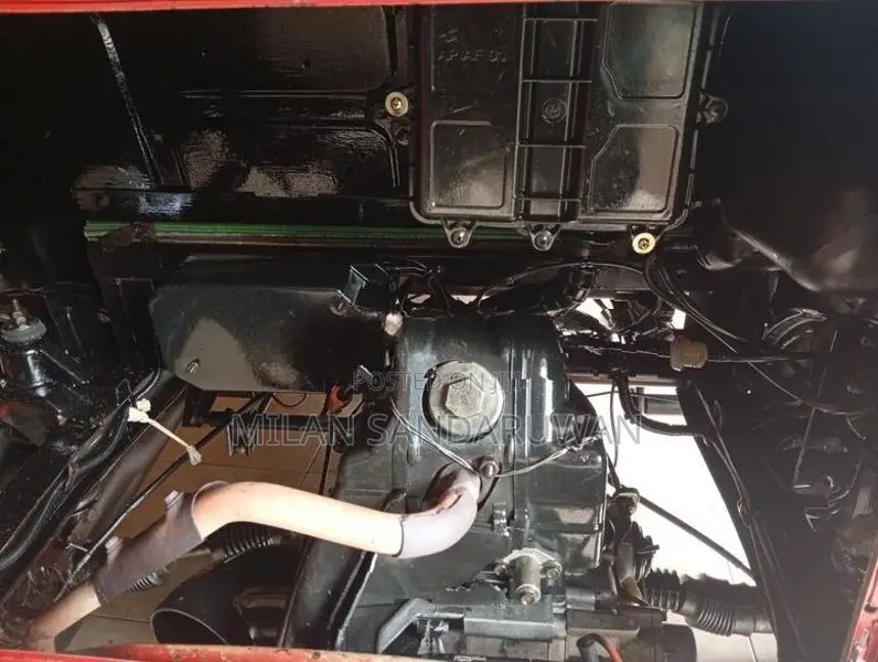 Bajaj RE 2010