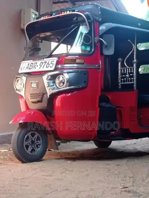 Bajaj RE Three Wheeler 2018