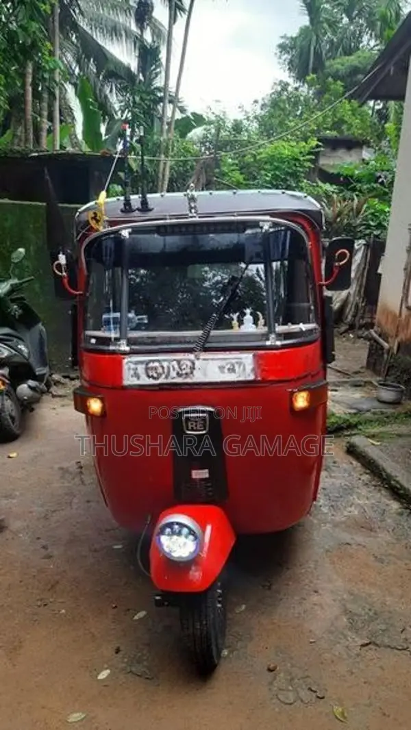 Bajaj RE 2008
