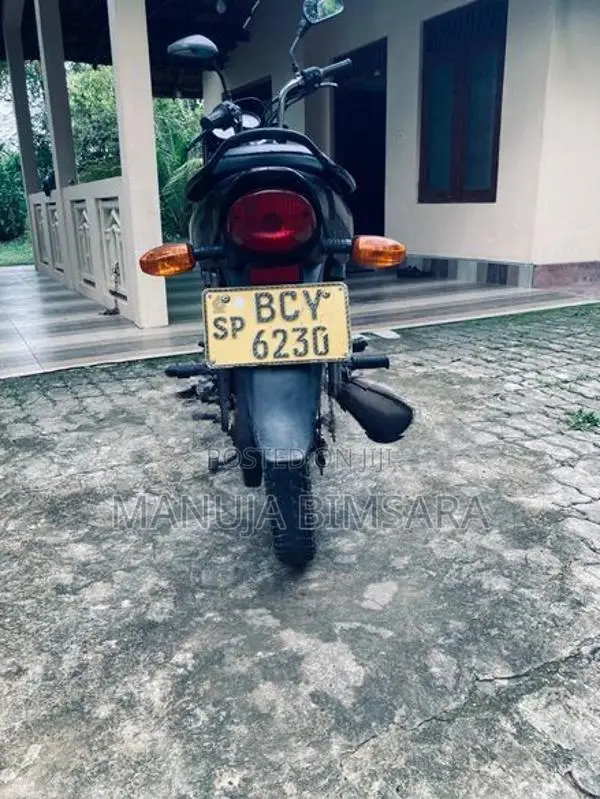 Bajaj Platina 100 ES 2015