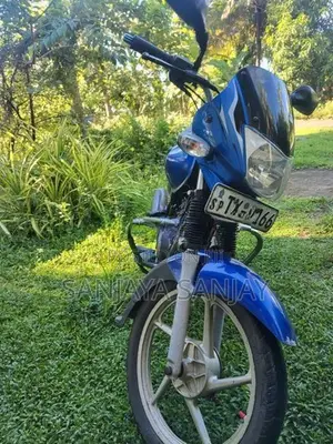 Bajaj Platina 100 2016