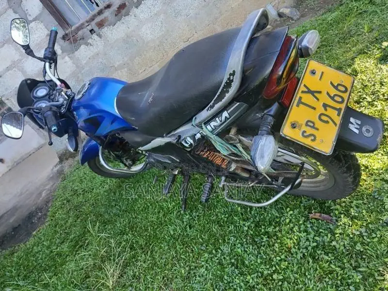 Bajaj Platina 100 2016