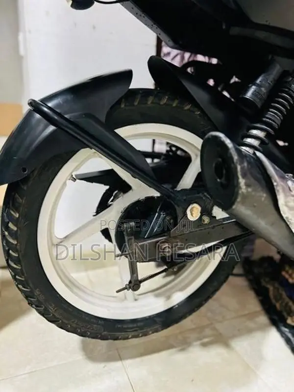 Bajaj Pulsar 135 2011