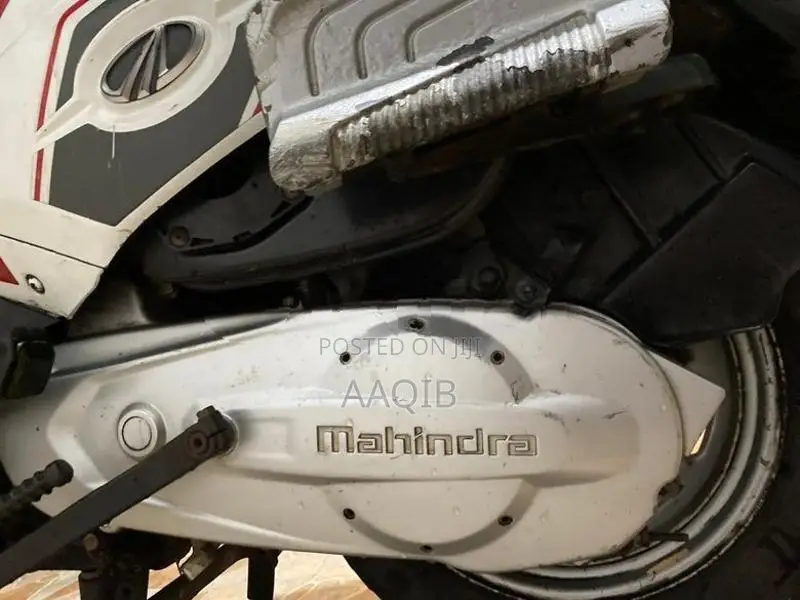 Mahindra Gusto RS 2017