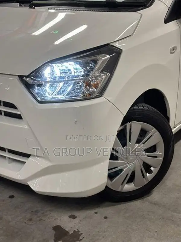 Daihatsu Mira X LIMITED 2025