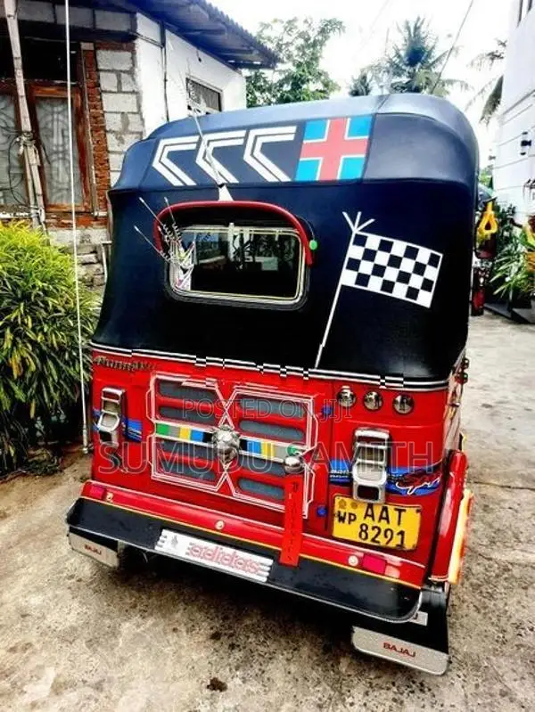 Bajaj RE 2015