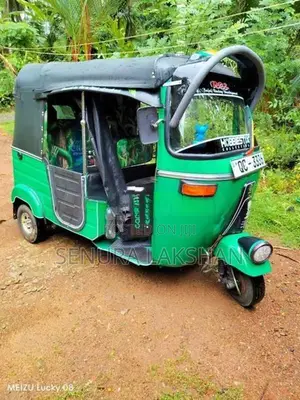 Bajaj RE 2005