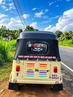Bajaj RE Petrol 2000