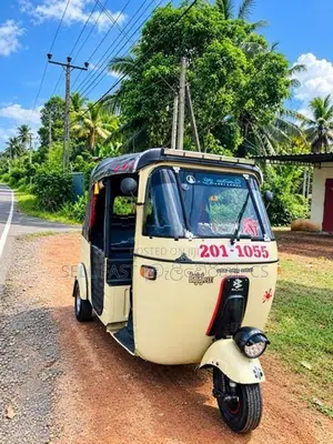 Bajaj RE Petrol 2000
