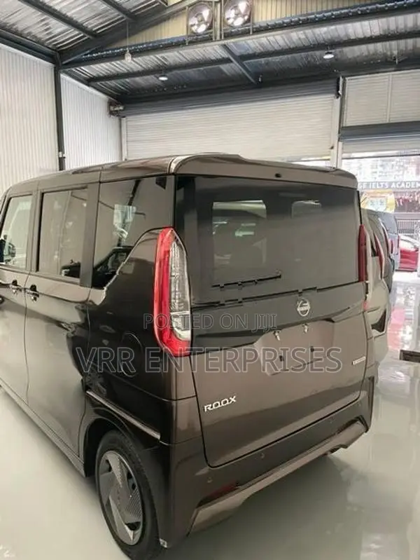 Nissan Roox 2024