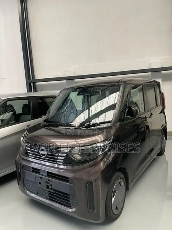 Nissan Roox 2024